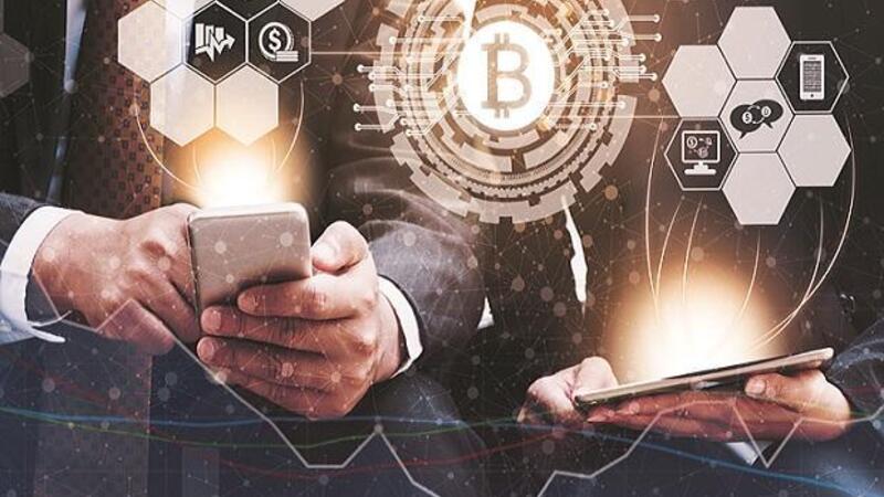 Một công ty trả lương bằng tiền điện tử giờ muốn nhân viên hoàn trả sau khi thấy nó tăng giá 700%