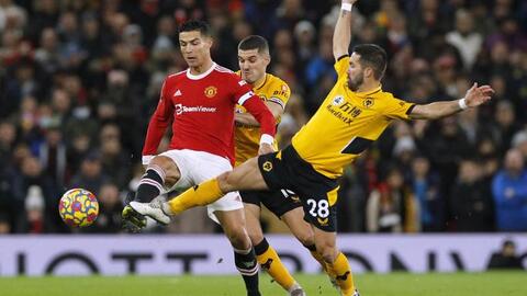 Man United thua sốc Wolverhampton tại "nhà hát" Old Trafford