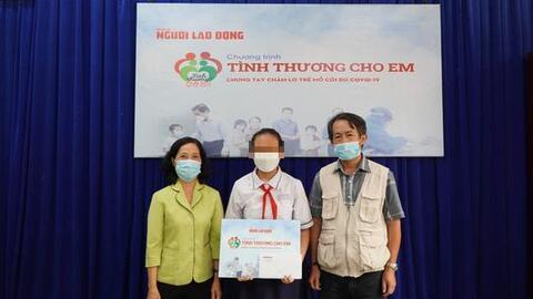 "Tình thương cho em" hỗ trợ 5 trẻ mồ côi vì Covid-19 ở Nhà Bè