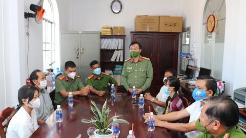 "Tình thương cho em" tiếp tục hỗ trợ 5 trẻ mồ côi vì Covid-19 ở Cần Thơ