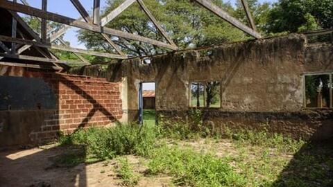 Uganda: Thiếu trường khi học sinh đi học lại