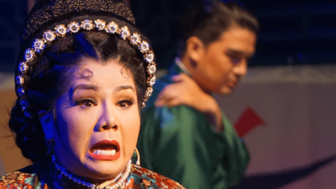 NSƯT Tú Sương "hớp hồn" khán giả trong vở kịch "Ảnh tự"