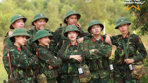Hòa Minzy trở lại đầy trẻ trung với chương trình "Sao nhập ngũ"