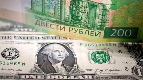 Giá dầu thế giới đột ngột giảm giữa xung đột Nga - Ukraine