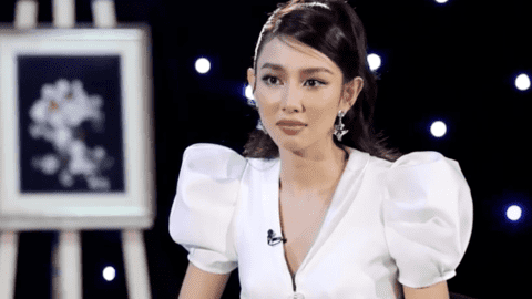 Hoa hậu Thùy Tiên nói gì khi bị chê "mặc đồ không hợp thuần phong mỹ tục"?