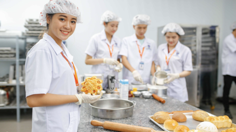 Trường ĐH Nguyễn Tất Thành có thêm 4 chương trình đào tạo đạt chuẩn AUN- QA