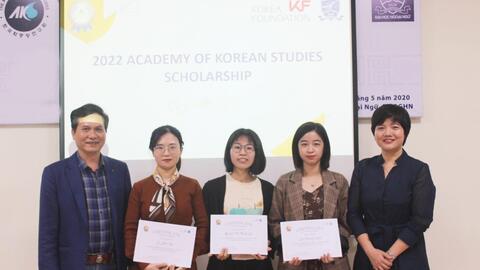 Nhiều quy định mới có lợi cho ứng viên/học viên cao học, nghiên cứu sinh Trường Đại học Ngoại ngữ, Đại học Quốc gia Hà Nội