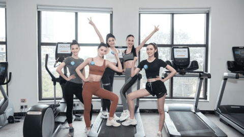 "Nhẵn mặt" các cuộc thi nhan sắc, Nam Em có hơn được "đàn em" tươi trẻ của Miss World Vietnam 2022?
