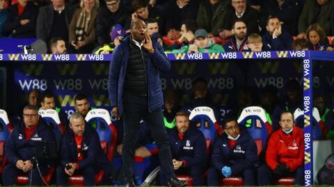 Gục ngã 3 bàn không tưởng, Arsenal lỡ Top 4 Ngoại hạng Anh