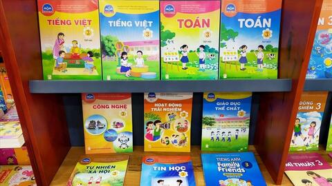 Nhà xuất bản Giáo dục công bố giá sách giáo khoa lớp 3, lớp 7, lớp 10