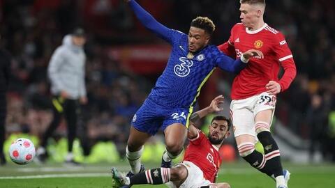 Ronaldo lóe sáng, Man United thoát thua Chelsea ở Old Trafford