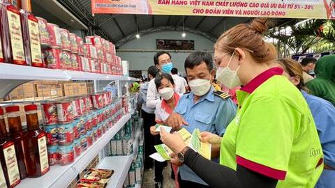 Nhiều hoạt động chăm lo, hỗ trợ đoàn viên - lao động
