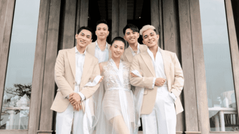 Lễ cưới Ngô Thanh Vân- Huy Trần: Chú rể căng thẳng, dàn phù dâu, phù rể quậy tưng bừng