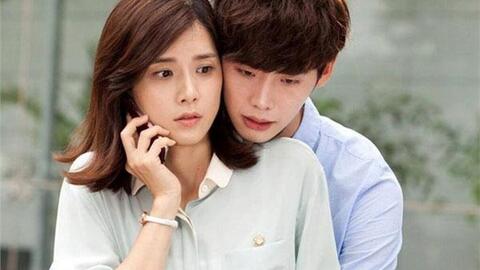Bạn trai cũ "cắm sừng" 3 lần, liên tục nhắn tin quấy rầy, người phụ nữ có gia đình cầu cứu dân mạng