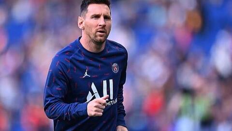 Tiết lộ sốc: Messi không chạy đá bóng nổi vì mắc Covid-19