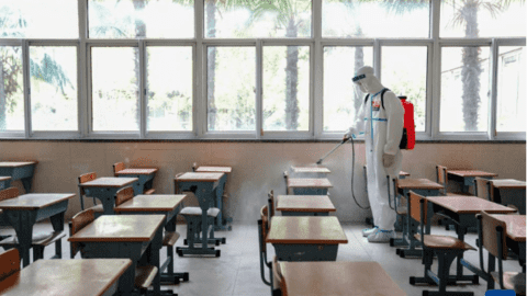 Trung Quốc: Học sinh Thượng Hải trở lại trường khi cả nước thi đại học