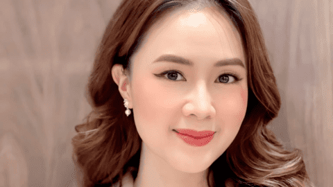 Hồng Diễm - Khả Ngân: Nhan sắc xinh đẹp nhất nhì "vũ trụ" VFC