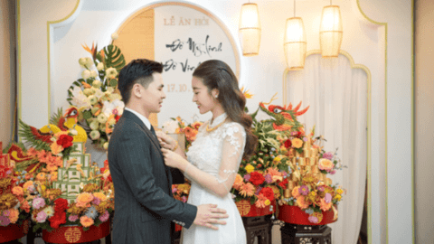Hoa hậu Đỗ Mỹ Linh e lệ bên chồng doanh nhân, tiết lộ gia đình chồng tâm lý