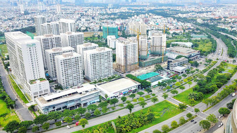 Nhà đầu tư chờ đợi cơ hội “bắt đáy” thị trường bất động sản