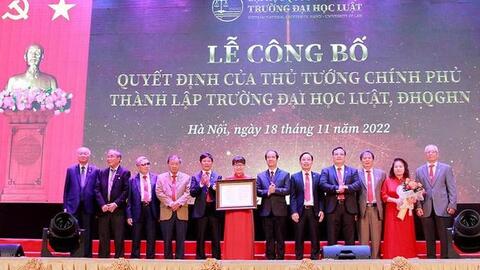 Công bố quyết định của Thủ tướng Chính phủ thành lập Trường ĐH Luật