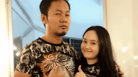 Cặp diễn viên hài Vbiz vừa ly hôn: U40 mới có con đầu lòng, vợ từng trầm cảm sau sinh vì lý do này