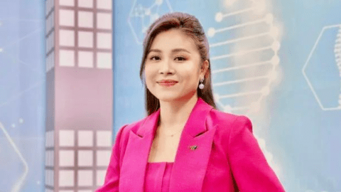 MC Hoàng Linh chuyển phòng cho con riêng, khán giả nể phục trước hành động của chồng mới