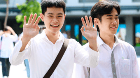 Hai mặt của học phí