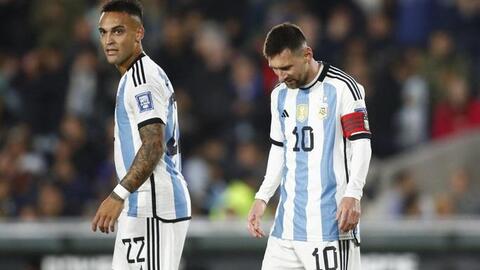 Messi sút phạt thành bàn, Argentina thắng sát nút tại vòng loại World Cup