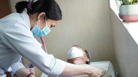 Người đàn ông mắc bệnh hiểm với thói quen xấu thường gặp