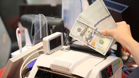 Giá USD ngân hàng và thị trường tự do đều tăng sau kỳ nghỉ Tết