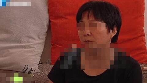 Giữa đám cưới, con dâu bất ngờ quỳ xuống khóc lớn rồi nói với mẹ chồng một câu khiến bà "chết đứng"