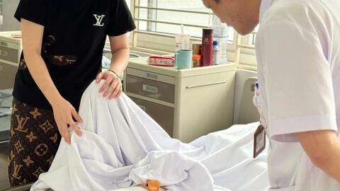 Từ vết xước nhỏ khi đá bóng, nam sinh nhiễm tụ cầu vàng