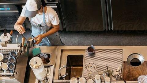 Ai sẽ quản lý sinh viên làm thêm?