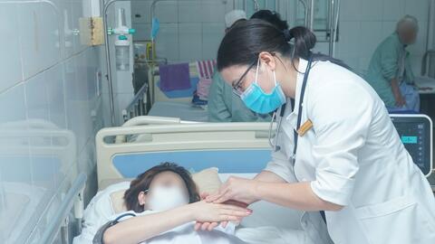 Sốc phản vệ vì tiêm chất làm trắng da không rõ nguồn gốc