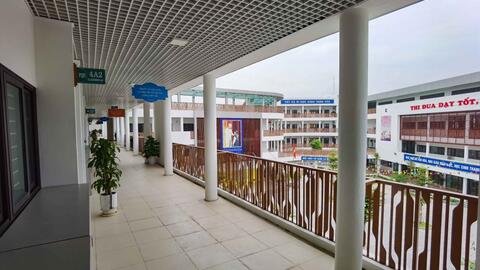 Học sinh Hà Nội nghỉ học để tránh siêu bão Yagi