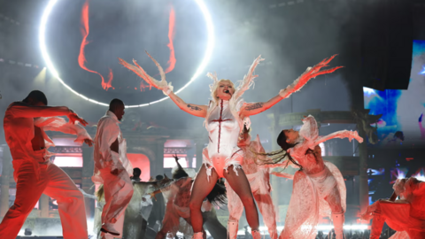 Lady Gaga lập kỷ lục với concert miễn phí thu hút 2,5 triệu khán giả