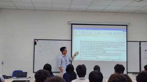 Chinh phục môn Hóa học thi tốt nghiệp THPT năm 2025
