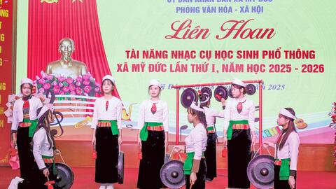 <a href="/van-hoa" title="Văn hóa" rel="dofollow">Văn hóa</a>