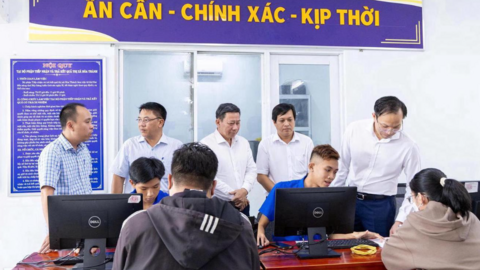 <a href="/van-hoa" title="Văn hóa" rel="dofollow">Văn hóa</a>