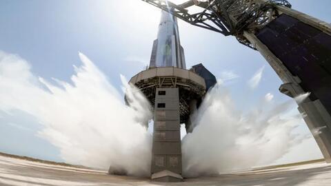 Elon Musk tạo tập đoàn lớn nhất thế giới 1.250 tỉ USD