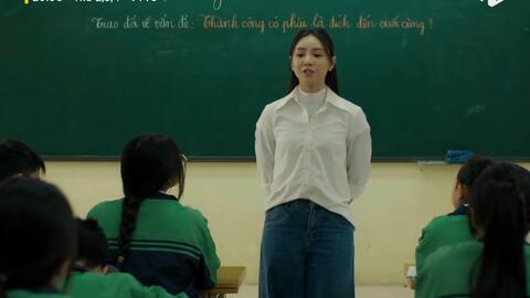 Quỳnh Kool và chiếc quần jeans bị phản ứng trên sóng giờ vàng