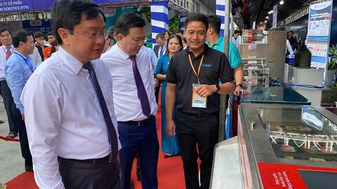 <a href="/so-hoa" title="Số hóa" rel="dofollow">Số hóa</a>