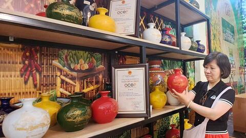 <a href="/tin-kinh-te" title="Tin kinh tế" rel="dofollow">Tin kinh tế</a>