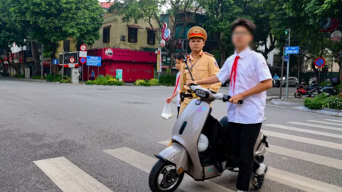 Hà Nội: Gần 1.700 trường hợp học sinh vi phạm giao thông bị xử lý