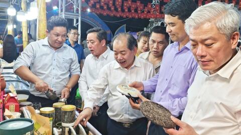 <a href="/tin-kinh-te" title="Tin kinh tế" rel="dofollow">Tin kinh tế</a>
