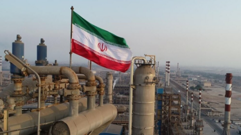 Iran hạ giá dầu để giữ chân khách hàng Trung Quốc