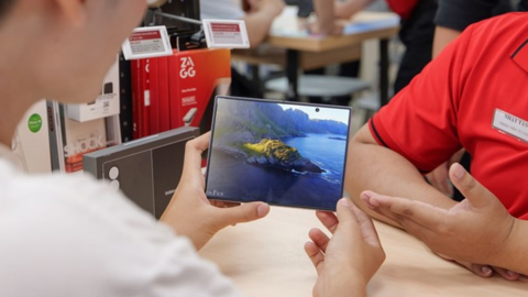 Galaxy Z Fold 8 bùng nổ lượng đặt hàng trên toàn cầu