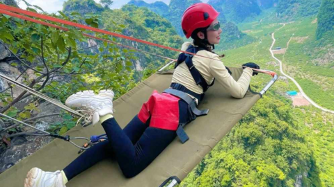 Trải nghiệm đu dây mạo hiểm tại Cổng trời Yên Sơn