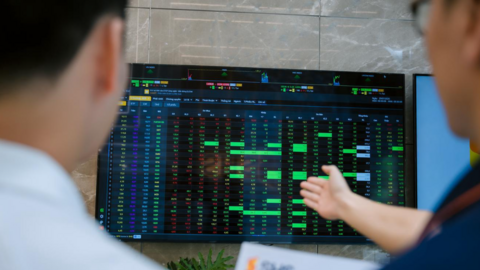 Thị trường chứng khoán tuần lễ 30/4: Chỉ có 2 phiên giao dịch, nhà đầu tư cần lưu ý gì?