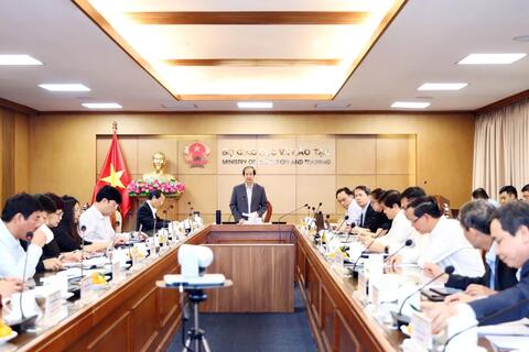 Bộ GD&ĐT thành lập Ban chỉ đạo về phát triển KHCN, chuyển đổi số